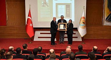 Denizli'de Devlet Övünç Madalyası ve Beratı tevcih töreni düzenlendi