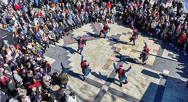 Denizli'de nevruz ateşi yandı