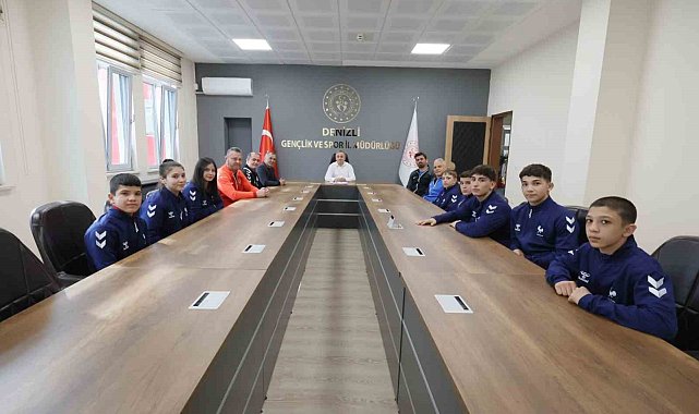 Denizlili güreşçiler 9 madalyayla döndü