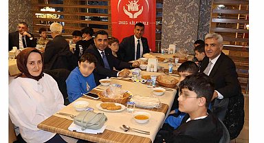 Devlet himayesindeki çocuklara anlamlı iftar