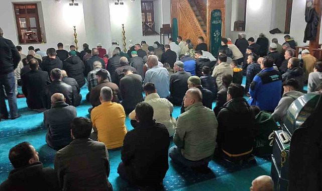 Devrek'te Kadir Gecesi coşku içerisinde idrak edildi