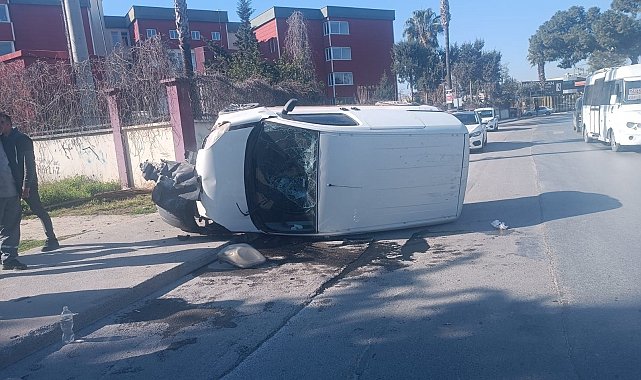 Devrilen aracın sürücüsü yaralı kurtuldu