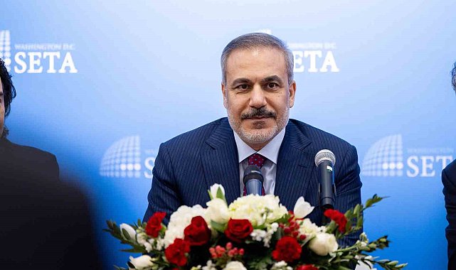 Dışişleri Bakanı Fidan, SETA Yuvarlak Masa Toplantısına katıldı