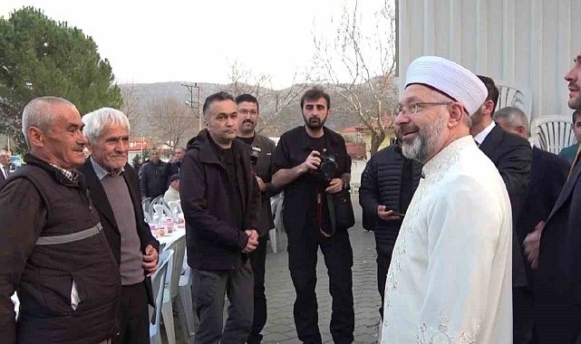 Diyanet İşleri Başkanı Erbaş, iftarı Denizlili vatandaşlarla birlikte yaptı