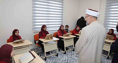Diyanet İşleri Başkanı Erbaş, Iğdır'da Kur'an kursu açılışına katıldı