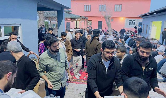 Diyarbakır'da 25 yıllık iftar geleneği
