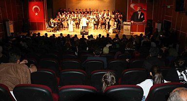 Diyarbakır'da 4 dilli konser