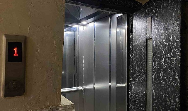 Diyarbakır'da asansör boşluğuna düşen apartman görevlisi hayatını kaybetti