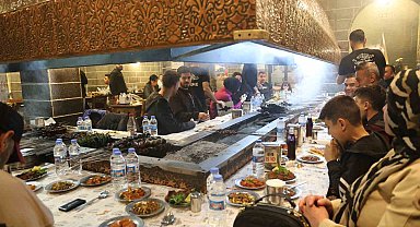 Diyarbakırlılar Ramazanda da gözlerini ciğerle açıp ciğerle kapatıyor