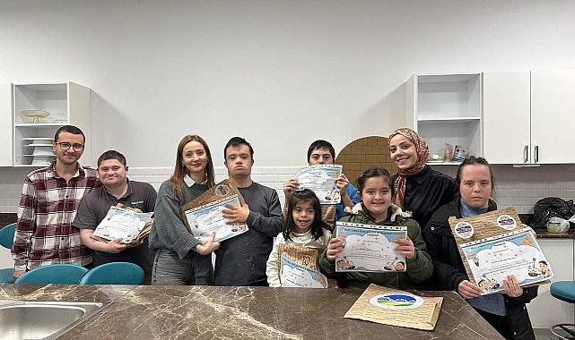 Down sendromlu miniklerle farkındalık gününde yüz güldüren etkinlik ve anlamlı mesaj
