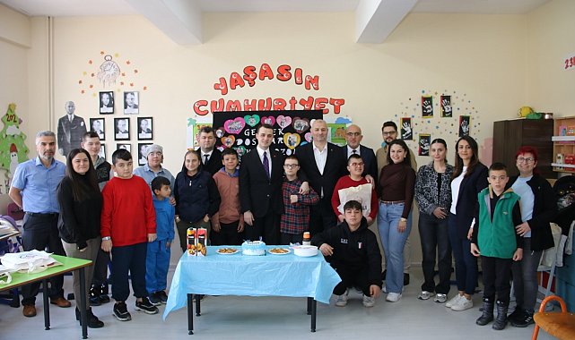 Down Sendromlular Gününde öğrencilerle buluştular