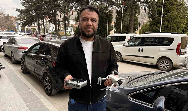 Dron'u deniyorum dedi, okeyde hile yaparken yakalandı