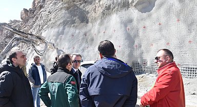 DSİ Çoruh Projeleri 26. Bölge Müdürü Yıldız, Yusufeli'nde altyapı çalışmalarını inceledi