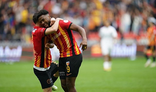 Duckens Nazon 6. golünü attı