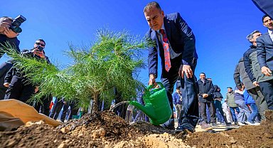 Dünya Ormancılık Günü'nde fidanlar toprak ile buluştu
