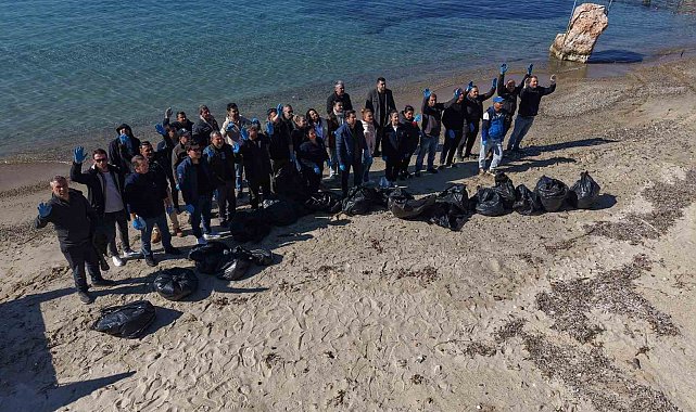 Dünya Su Günü'nde Kuşadası'nda kıyı temizliği yapıldı