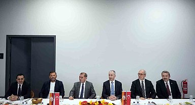 Dursun Özbek: "Galatasaray'a çok büyük finansal katkı verecek projeler yapıyoruz"