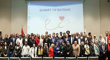 Düzce Üniversitesi'nde Tıp Bayramı kutlandı