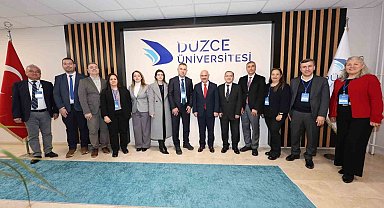 Düzce Üniversitesi'nden büyük akreditasyon başarısı