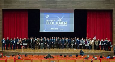 EBYÜ'de 'Kalite Ödülleri ve Yılın Eğiticisi Ödül Töreni' düzenlendi