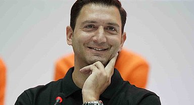 Eczacıbaşı Dynavit'te Ferhat Akbaş ile yollar ayrıldı