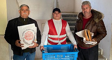 Edirne İpsala'da CHP'liler pide dağıttı