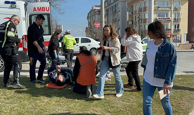 Edirne'de motosiklet ile otomobil çarpıştı: 1 yaralı