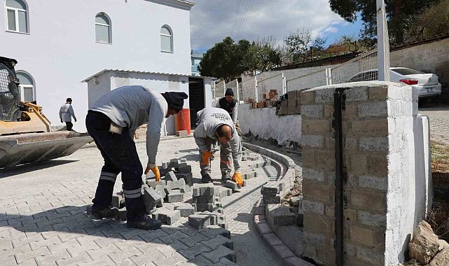 Efeler Belediyesi, Baltaköy Camii bahçesini yeniledi