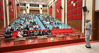 Elazığ'da geleceğin hemşirelerine oryantasyon eğitimi verildi