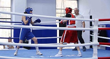 Elazığ'da gençler boks müsabakası sona erdi