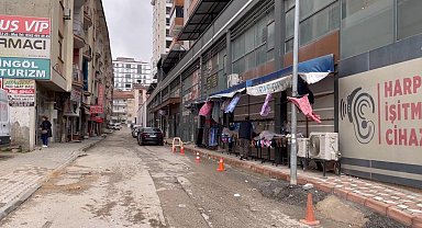 Elazığ'da şiddetli rüzgar etkili oldu