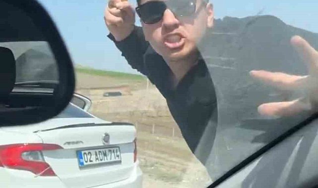 Elazığ'da sürücünün saldırıya uğradığı anlar kamerada