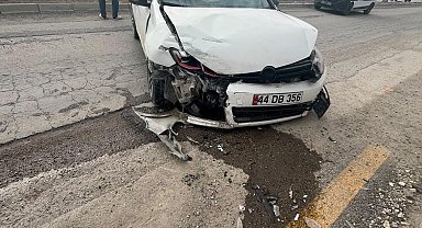 Elazığ'da trafik kazası: 2 yaralı
