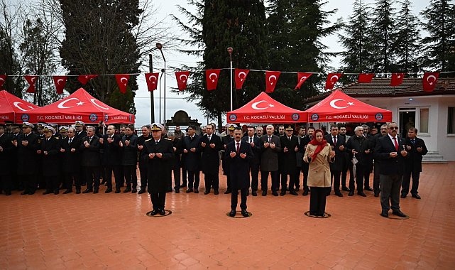 Eller şehitler için semaya açıldı