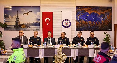 Emniyet personelleriyle iftar programı