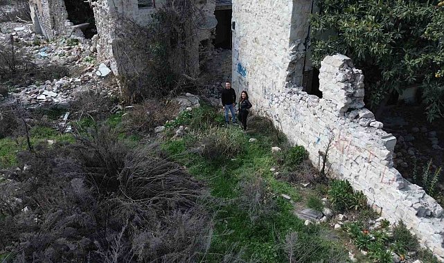 Enkaz üzerinde gelen evlilik teklifi duygulandırdı