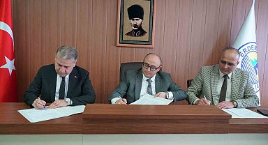 Erdemli Belediyesinden LGS ve YKS'ye girecek öğrencilere destek