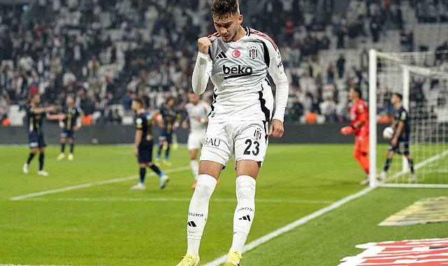 Ernest Muçi, Mario Gomez'den sonra ilk peşinde!