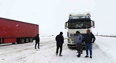 Erzincan- Kelkit yolunda ağır tonajlı araç geçişine izin verilmiyor