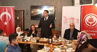 Evliliklerinde yarım asrı dolduranlar iftarda buluştu