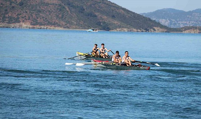 Fethiye'de Uzun Mesafe Deniz Küreği Türkiye Kupası Yarışları başladı
