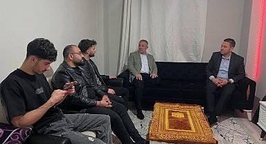 Filistinli öğrencinin sahur sofrasına konuk oldular