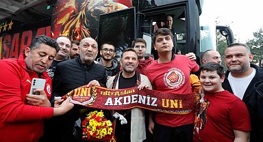 Galatasaray, Antalya'da sevgi gösterileri ile karşılandı