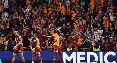 Galatasaray, Fenerbahçe ile puan farkını maç fazlasıyla 10'a çıkardı
