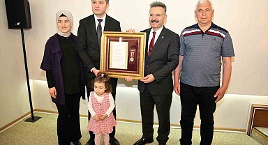 Gazi polis memuruna Devlet Övünç Madalyası ve Beratı takdim edildi