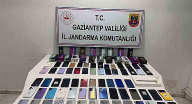 Gaziantep'te 2 milyon TL değerinde kaçak telefon ele geçirildi: 2 gözaltı