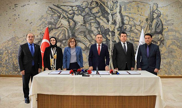 Gaziantep'te "Sağlıklı Yaşam, Bağımlılıkla Mücadele ve İzleme Merkezi" protokolü imzalandı