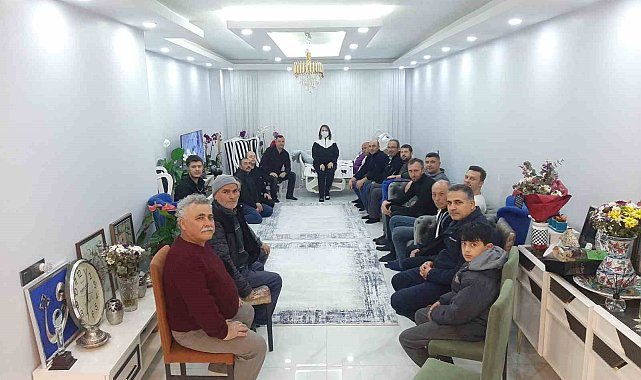 Geçirdiği ameliyat sonrası Başkan Tekin'e personelden sürpriz