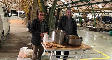 Gediz'de hayırsever esnaftan iftar ikramı