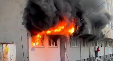 Gelibolu'da alevlere teslim olan ev kullanılamaz hale geldi